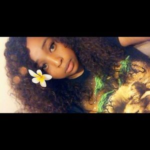 Meet your Posher, Tay